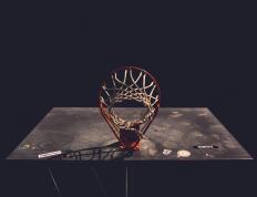 姆巴佩在DWG比赛中连败，突破纪录引发热议！