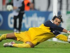 穆雷在拜仁比赛中出色发挥，战术调整引发热议！引发球迷热议